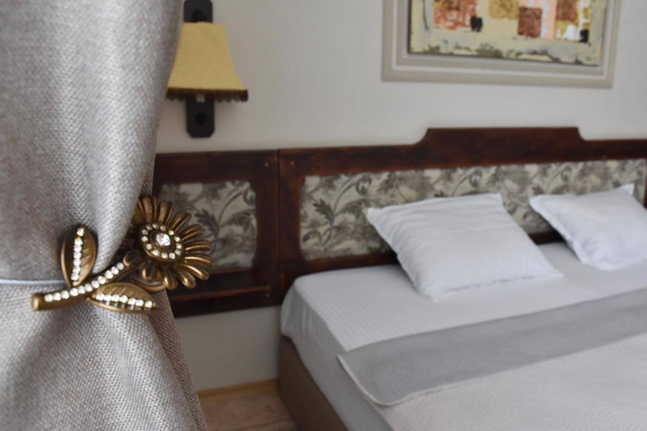 Family Hotel Apolonia Sozopol Esterno foto