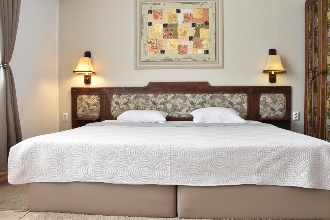 Family Hotel Apolonia Sozopol Esterno foto